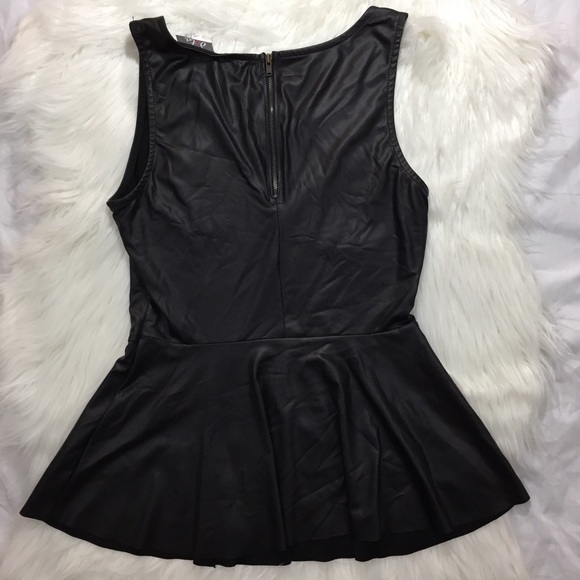 • Dots • - Picture 5 of 8